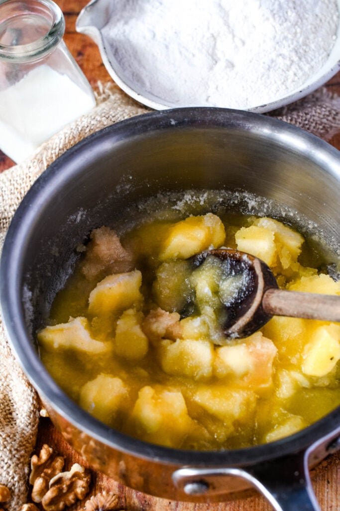 heating butter, sugar and vanilla in small pan