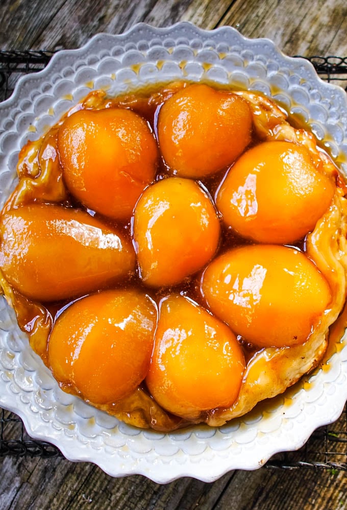 https://larderlove.com/wp-content/uploads/2012/10/pear-tarte-tatin-1-by-larderlove.jpg