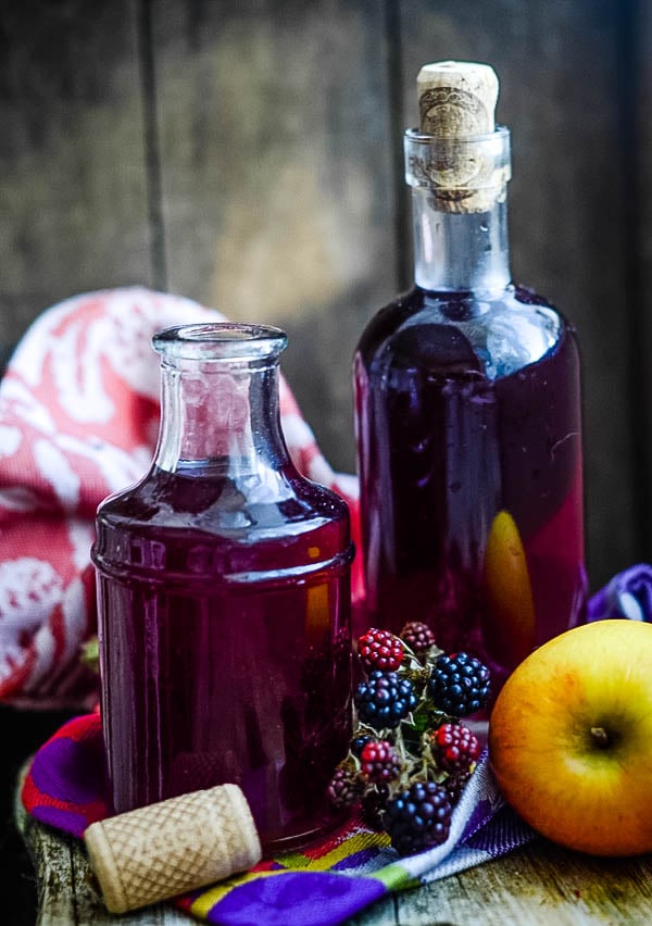 Easy Homemade Blackberry And Apple Gin Liqueur - Larder Love