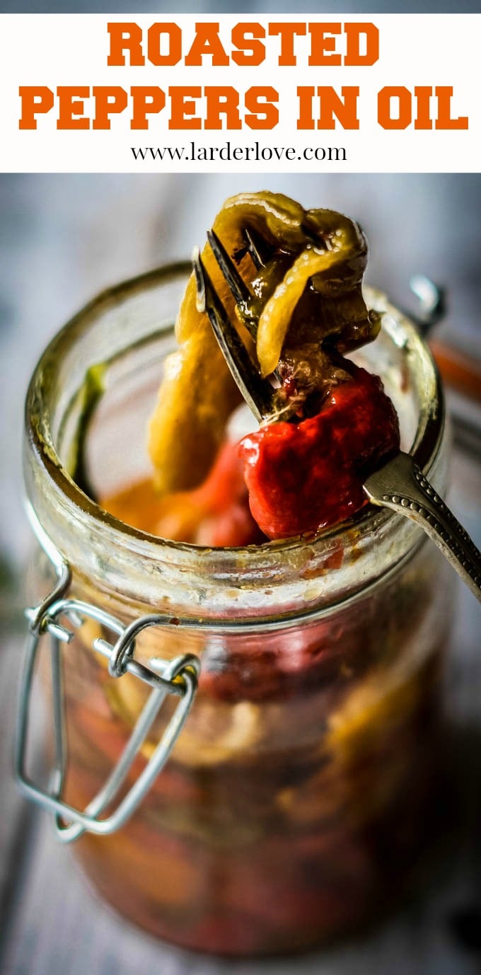 These super tasty peppers preserved in oil are delicious served as an antipasti, with sandwiches or pasta and all sorts of ways. Super easy to make and a great way of saving some summer tastes.