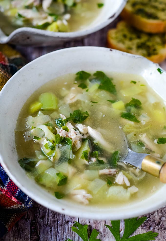 5 Ingredient Traditional Scottish Cock-a-Leekie Soup (+ Video ...