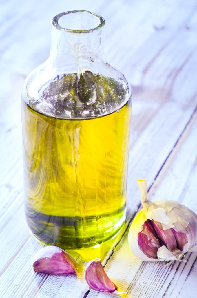 How To Make Your Own Homemade Garlic Oil - Larder Love