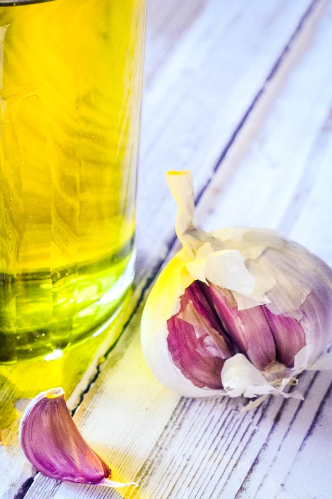 How To Make Your Own Homemade Garlic Oil - Larder Love