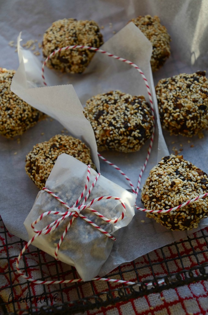 FIGGY PUDDING BALLS - Larder Love