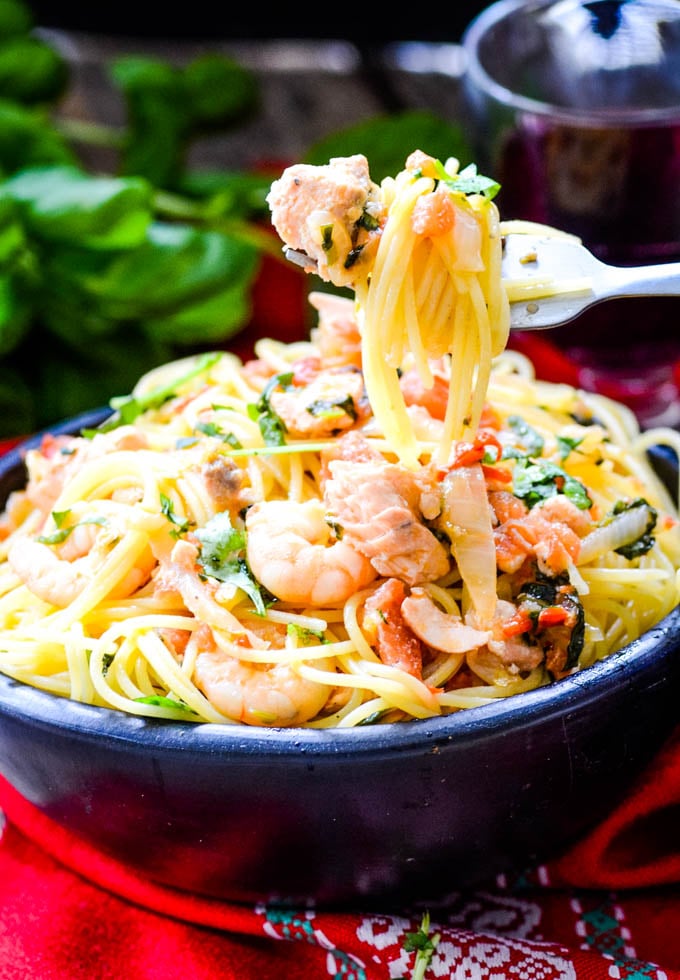pasta with raised fork