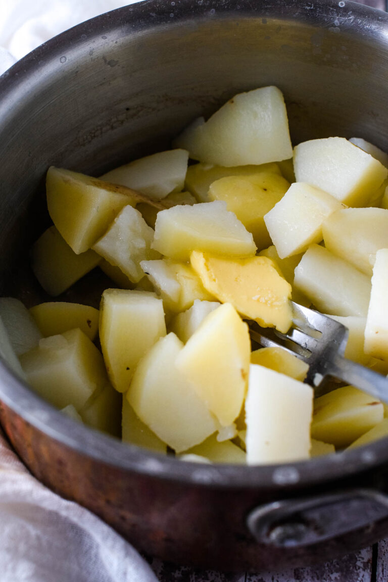 Super Quick And Easy Salmon Fishcakes(+Video!) - Larder Love