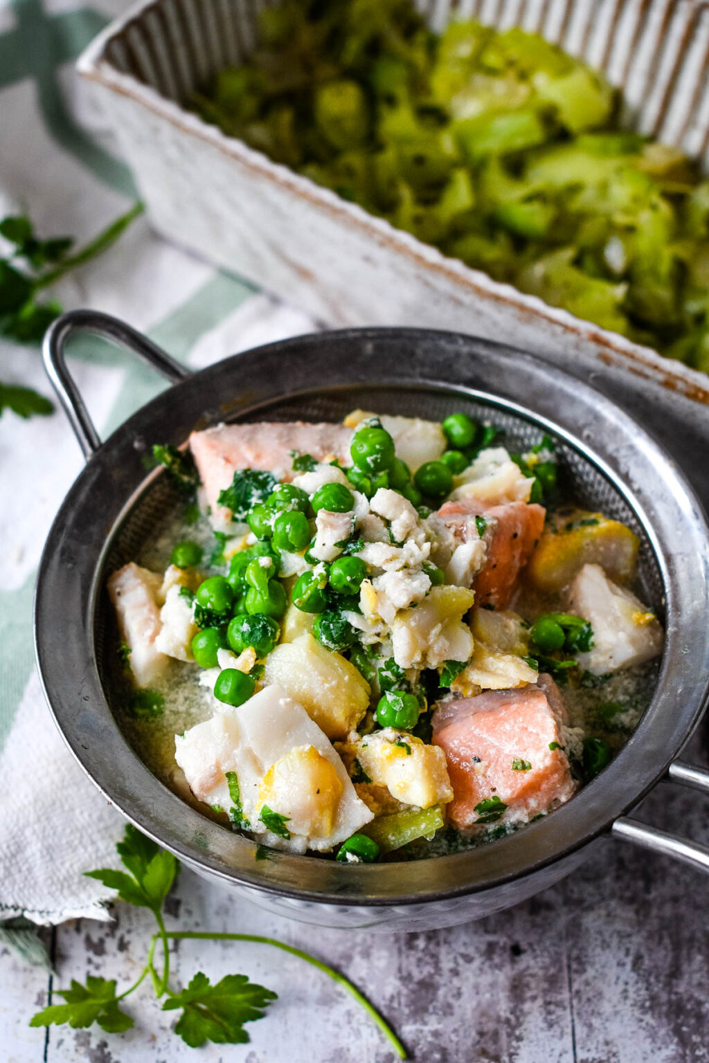 Quick And Easy Low Carb Fish Pie Recipe (+Video!) - Larder Love