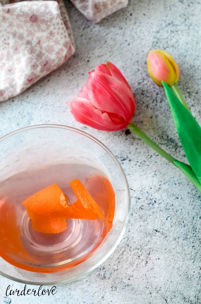 super easy recipe for homemade rhubarb and ginger gin by larderlove