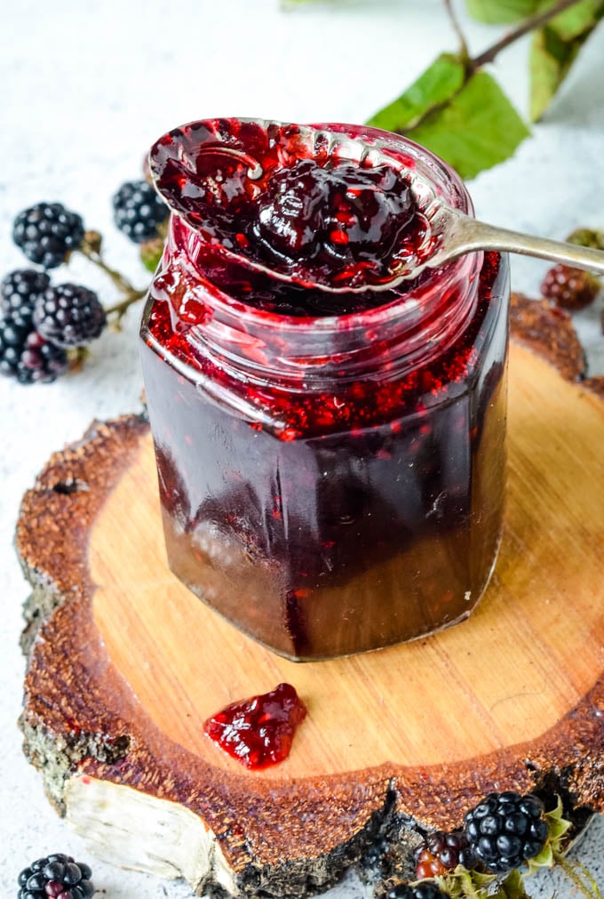 The Best Blackberry Jam With Bay And Vanilla + video! - Larder Love