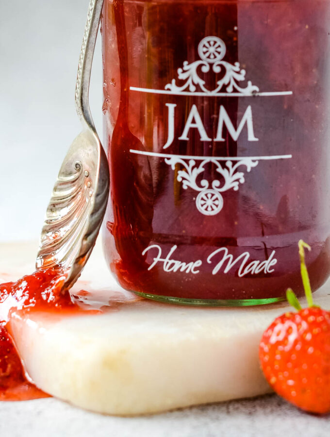 rhubarb and strawberry jam