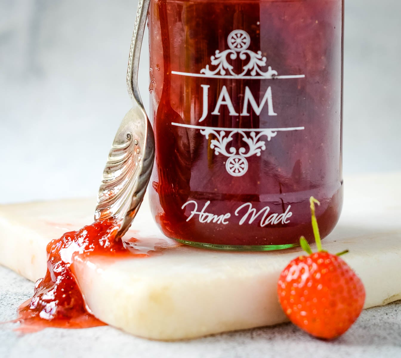 rhubarb and strawberry jam