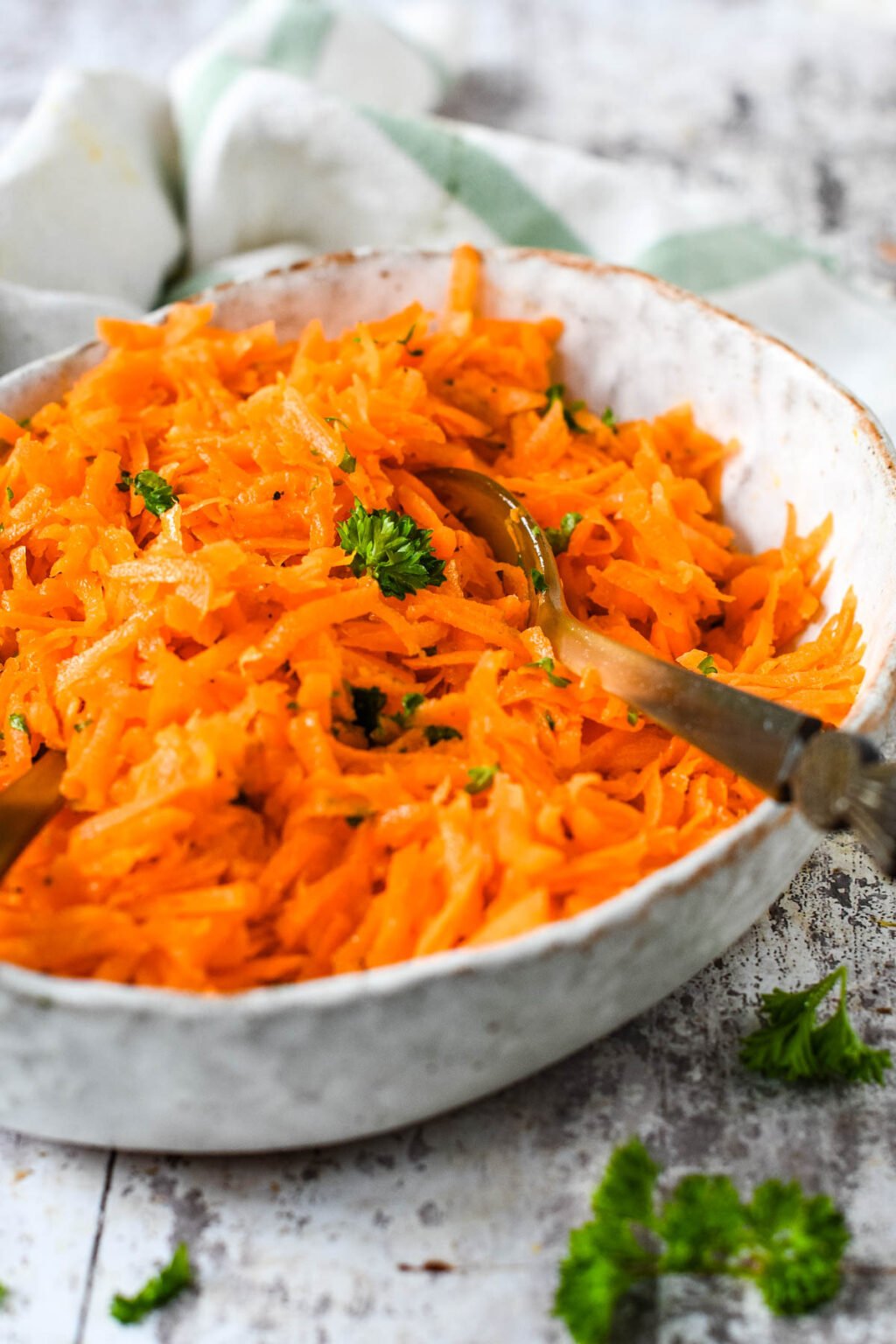 French Grated Carrot Salad (Salade de Carottes rapees) - Larder Love
