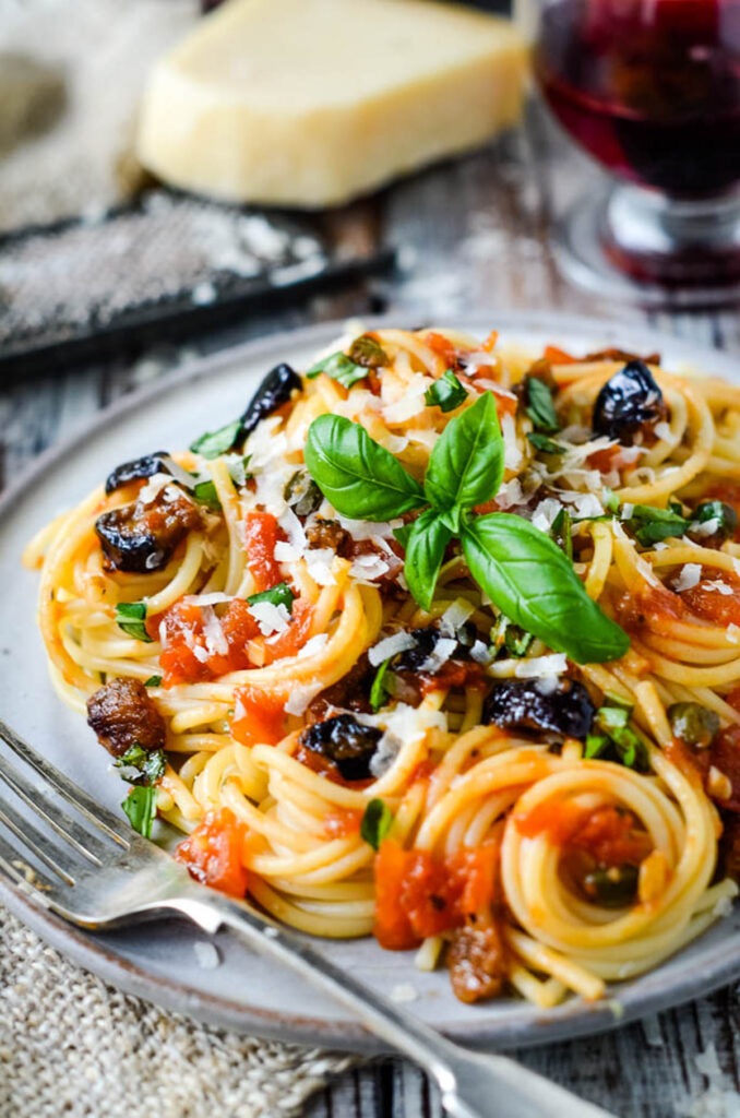 Pasta Alla Norma (Aubergine/Eggplant and Spaghetti) Larder Love