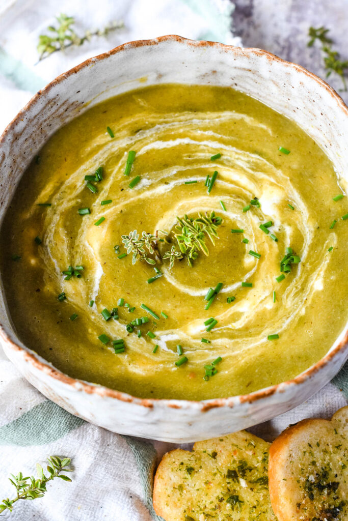 3 Ingredient Easy Leek And Potato Soup - Larder Love