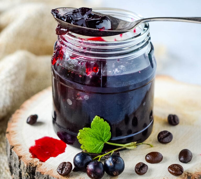 blackcurrant jelly with coffee