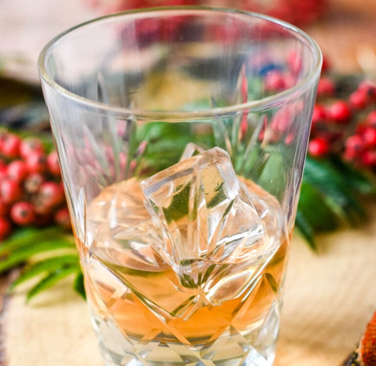 rowan berry gin liqueur
