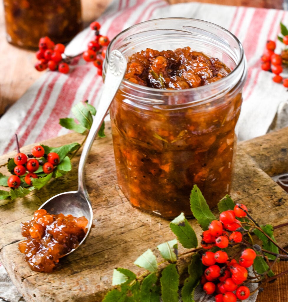 rowan berry chutney