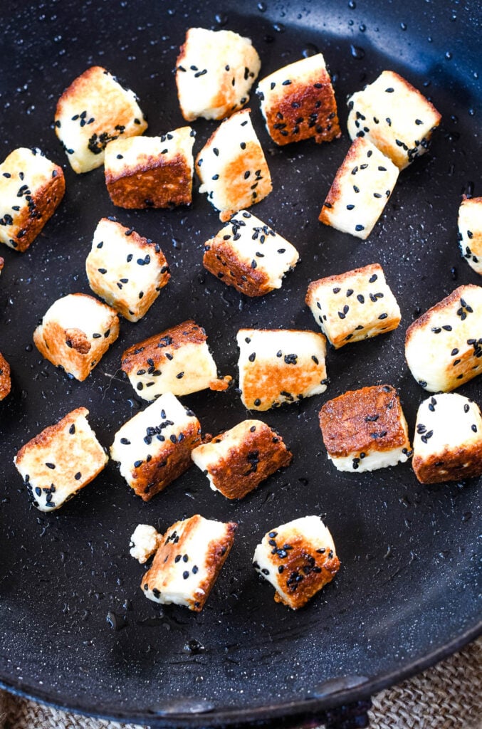 toasting paneer in frying pan