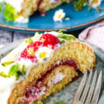 raspberry and lemon roulade